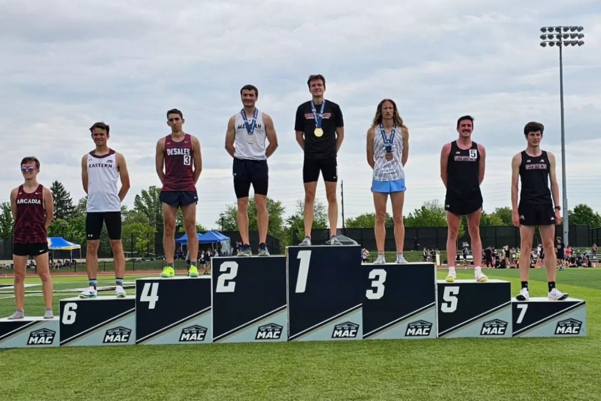 Foytack at podium with other finalists.